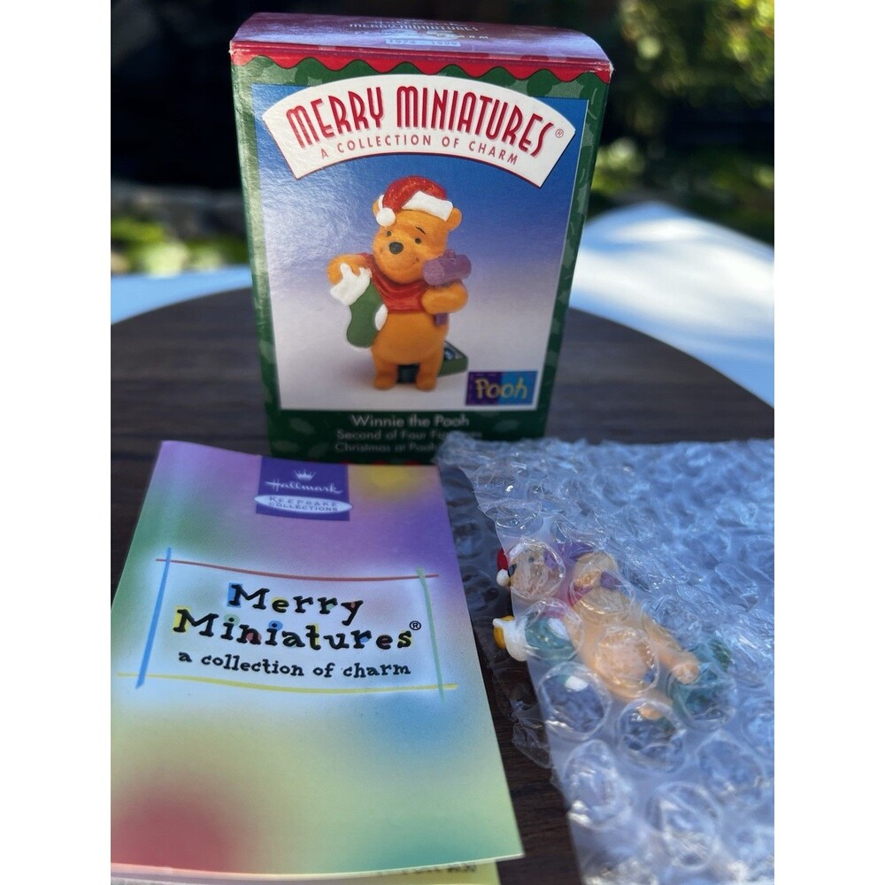 Y2K 1999 Hallmark Merry Miniatures Winnie The Pooh Bear Stocking Ornament NEW